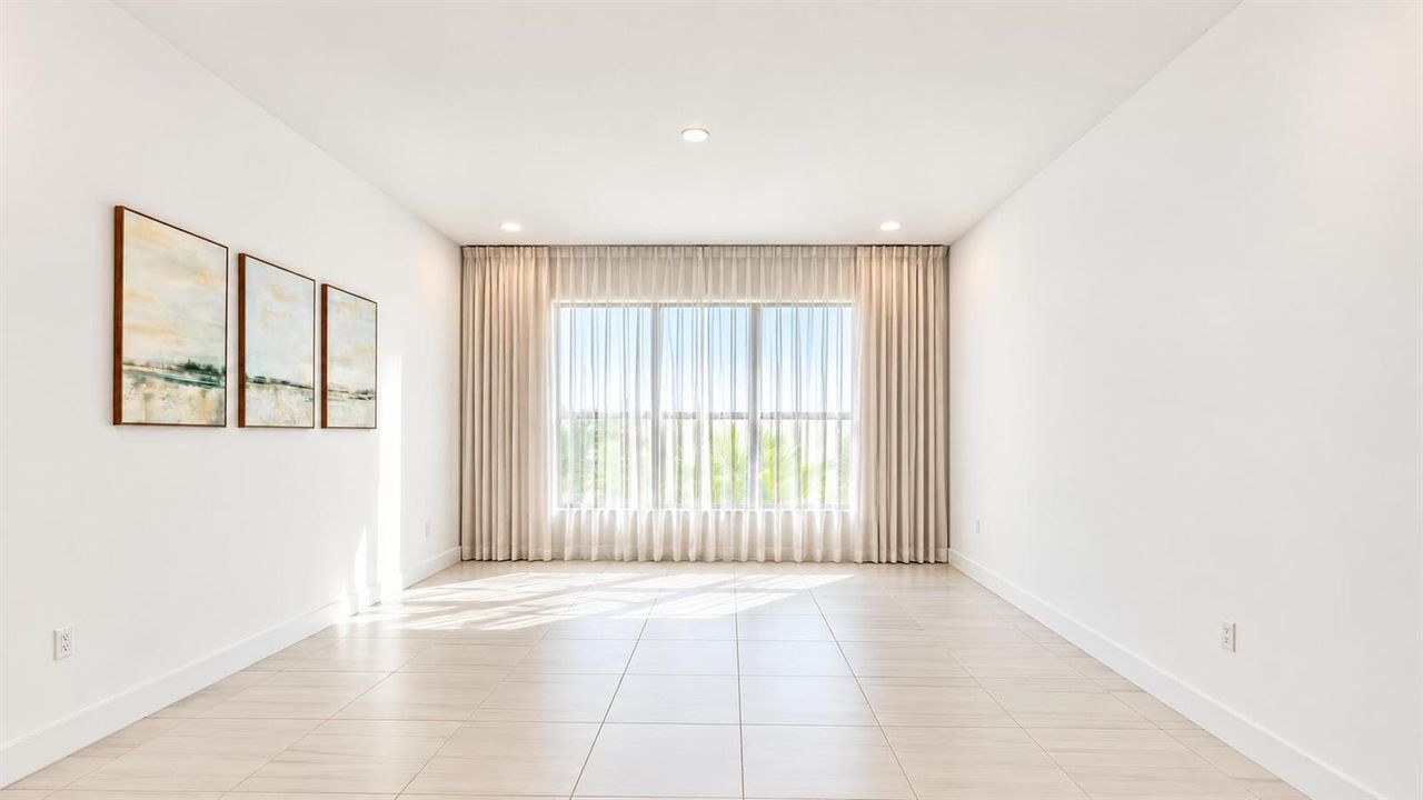 Living Area Vacant
