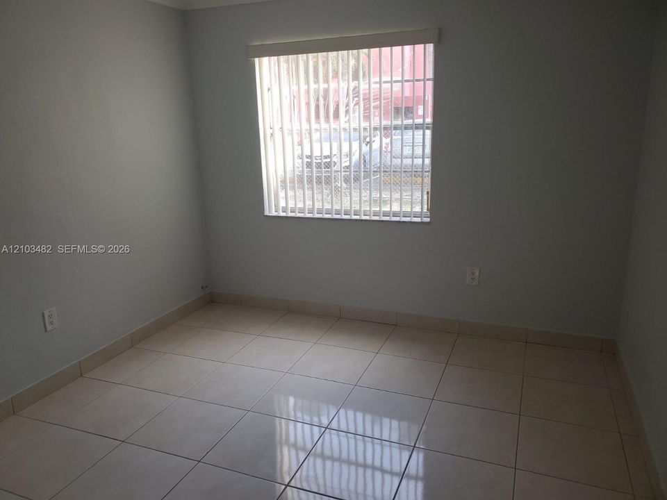 В аренду: $2,250 (2 спален, 2 ванн, 835 Квадратных фут)