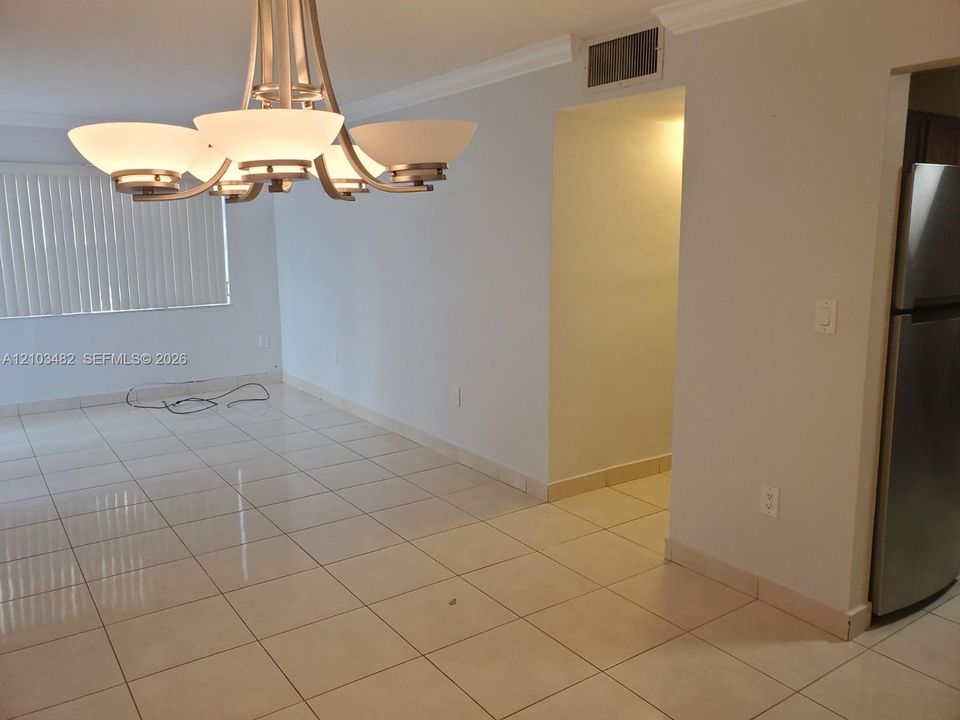 В аренду: $2,250 (2 спален, 2 ванн, 835 Квадратных фут)