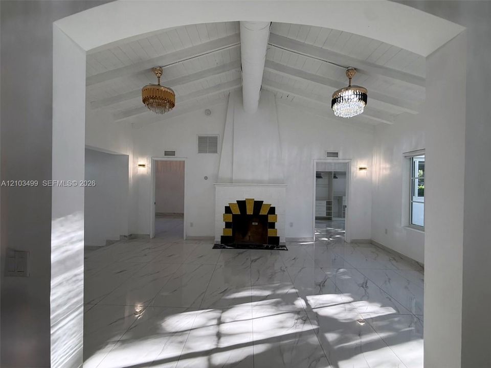 В аренду: $6,900 (3 спален, 3 ванн, 1984 Квадратных фут)