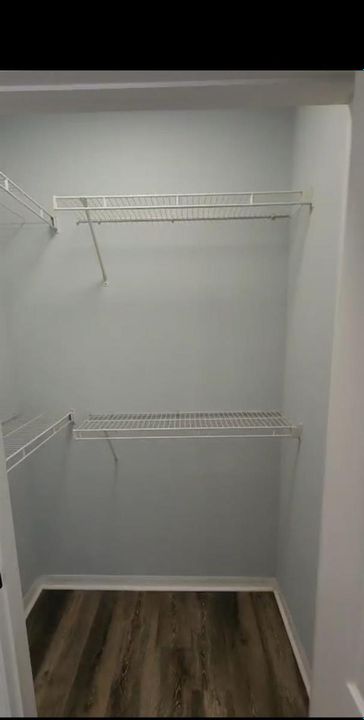 walking closet