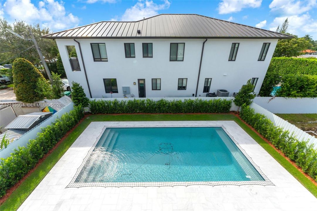 En Venta: $3,295,000 (5 camas, 4 baños, 0 Pies cuadrados)