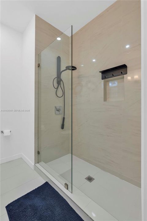 В аренду: $3,900 (3 спален, 2 ванн, 1391 Квадратных фут)