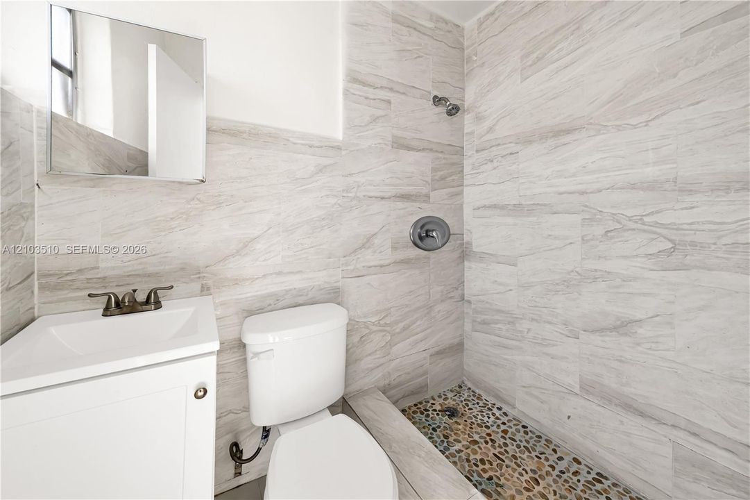 For Rent: $3,700 (3 beds, 3 baths, 2135 Square Feet)