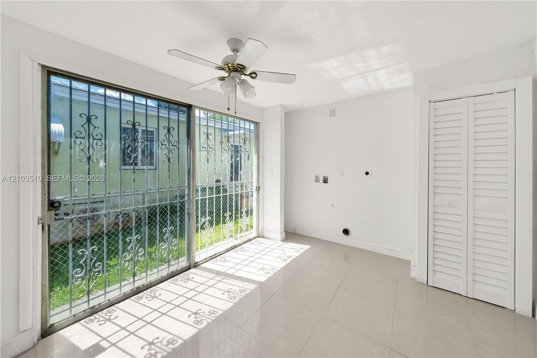 For Rent: $3,700 (3 beds, 3 baths, 2135 Square Feet)