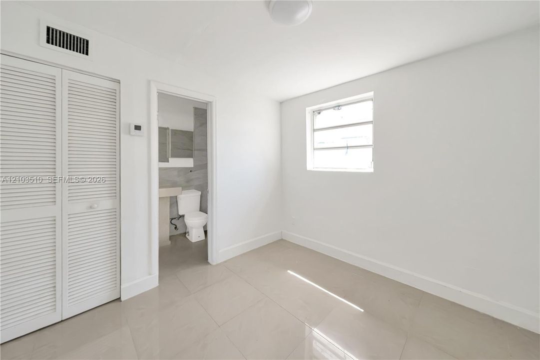 For Rent: $3,700 (3 beds, 3 baths, 2135 Square Feet)
