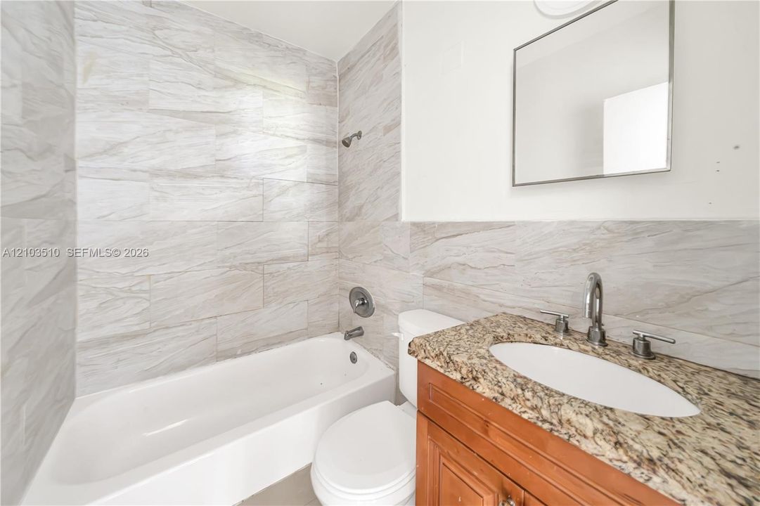 For Rent: $3,700 (3 beds, 3 baths, 2135 Square Feet)