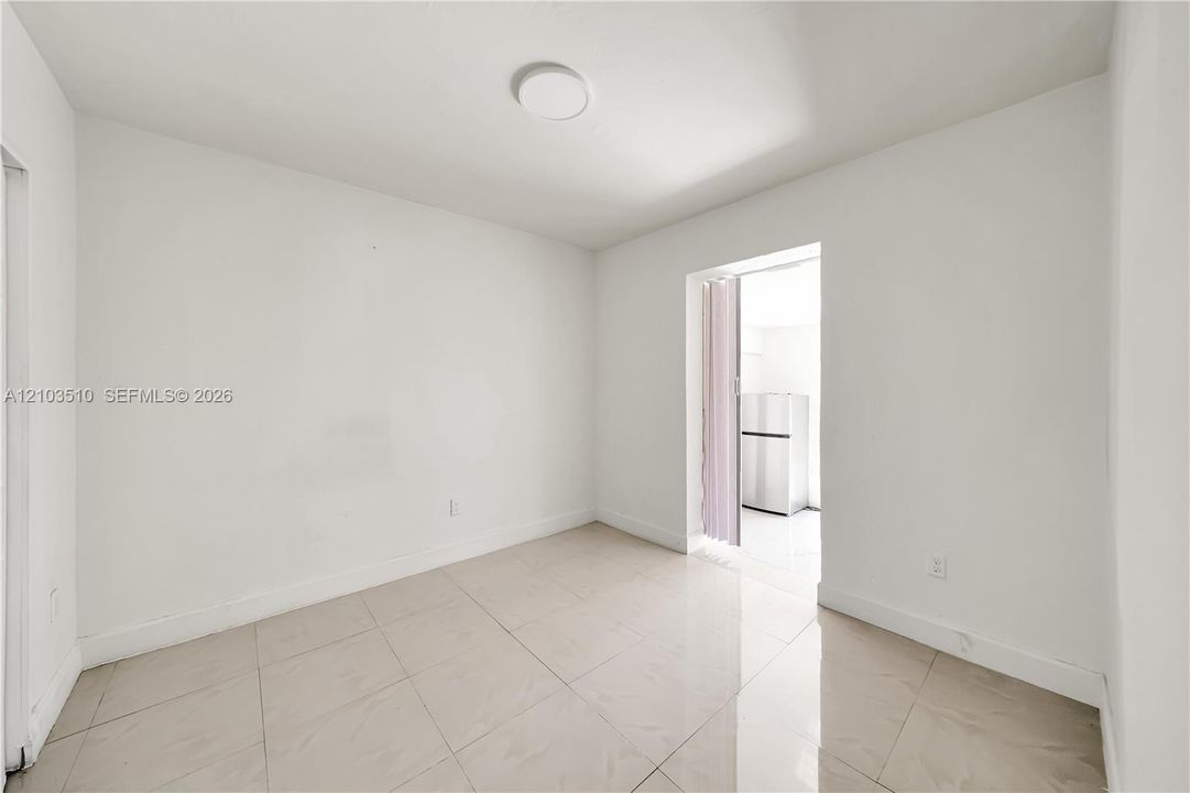 For Rent: $3,700 (3 beds, 3 baths, 2135 Square Feet)
