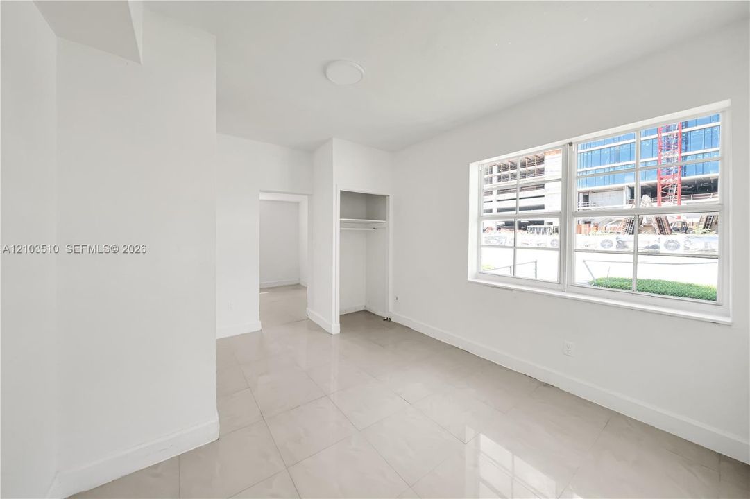 For Rent: $3,700 (3 beds, 3 baths, 2135 Square Feet)