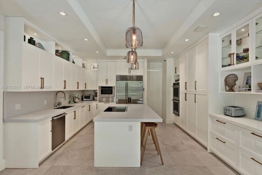 For Sale: $16,200,000 (5 beds, 6 baths, 5468 Square Feet)