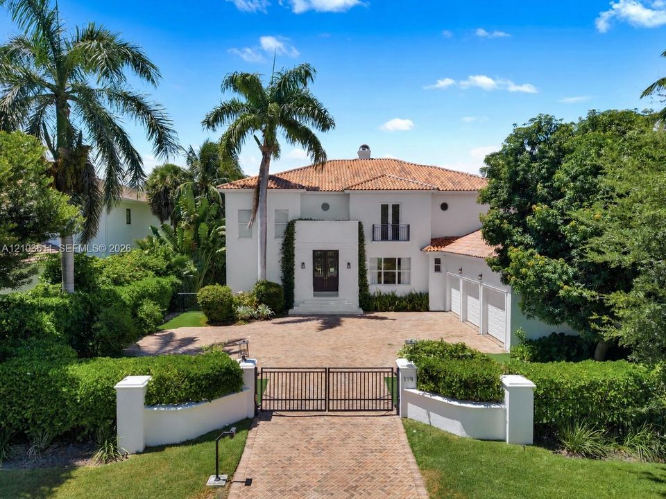 For Sale: $16,200,000 (5 beds, 6 baths, 5468 Square Feet)