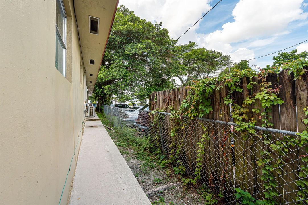 12-web-or-mls-photo-15