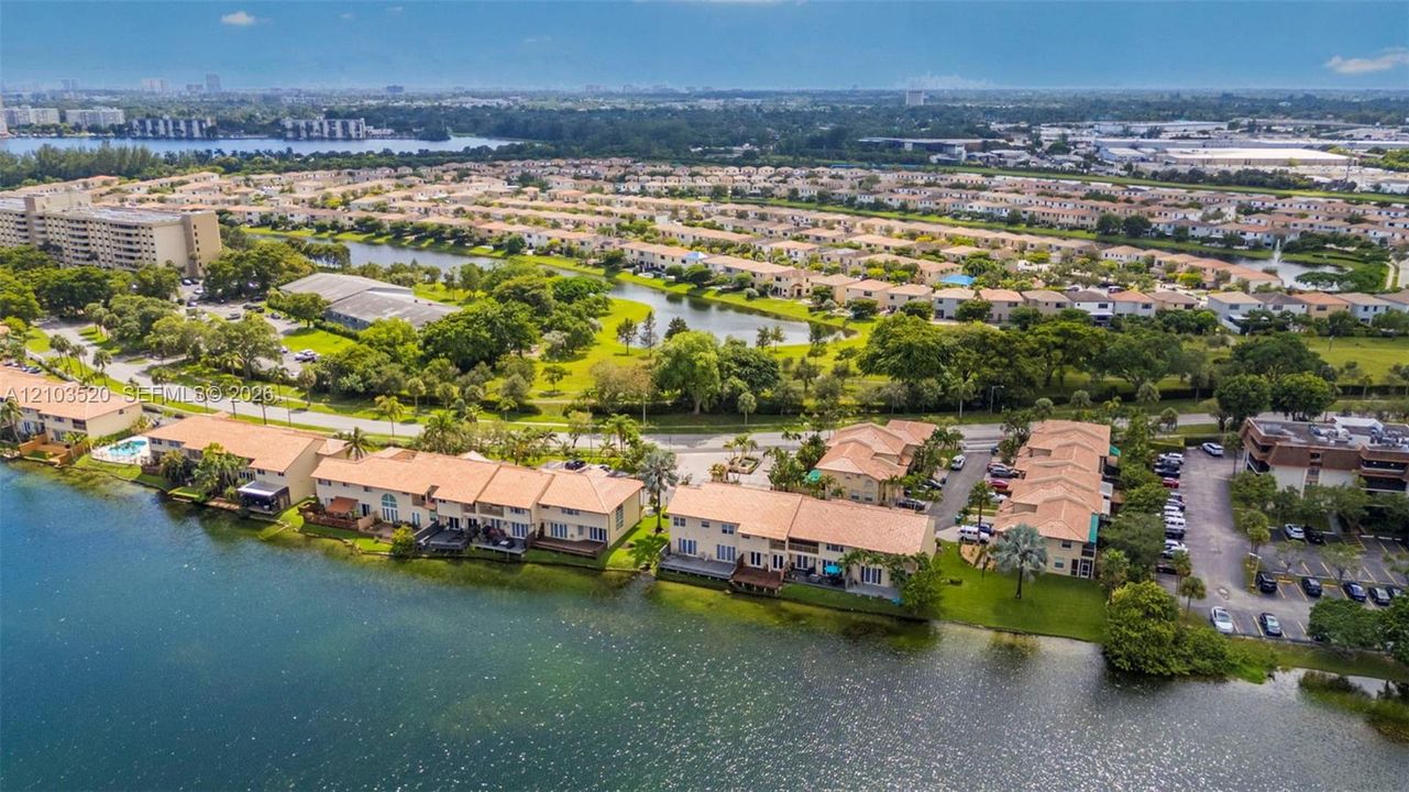 En Venta: $520,000 (3 camas, 2 baños, 2080 Pies cuadrados)