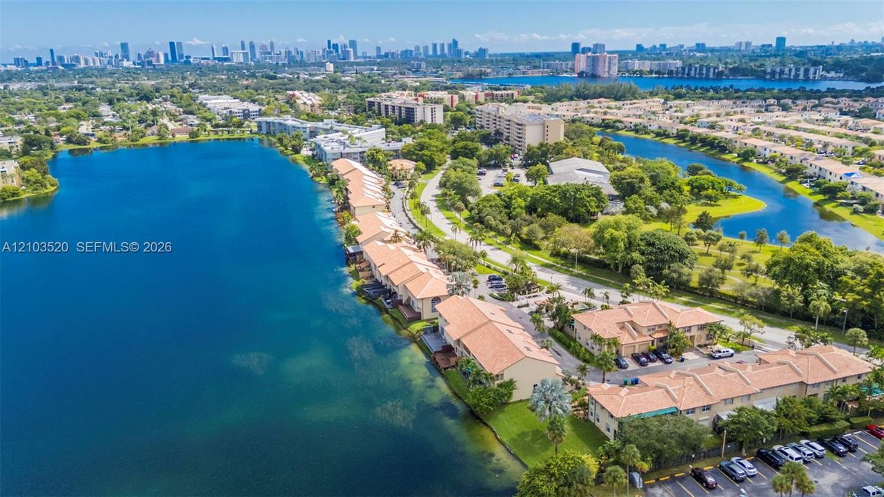 En Venta: $520,000 (3 camas, 2 baños, 2080 Pies cuadrados)