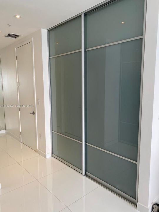 В аренду: $7,900 (2 спален, 2 ванн, 1614 Квадратных фут)
