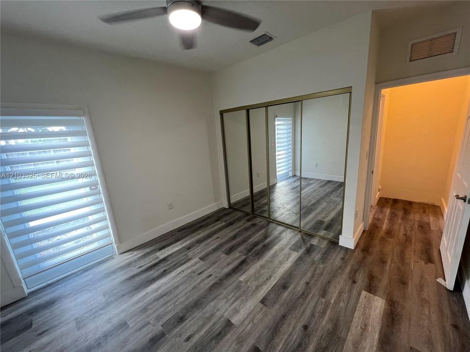 For Rent: $1,190 (1 beds, 1 baths, 2160 Square Feet)