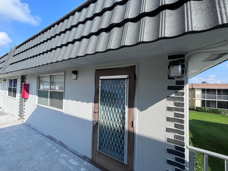 139 Front Exterior