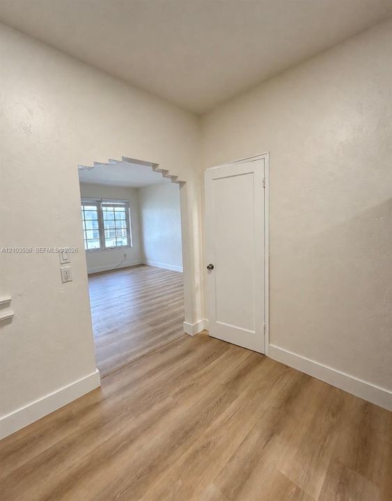 В аренду: $1,650 (0 спален, 1 ванн, 430 Квадратных фут)