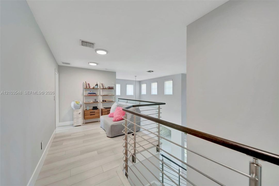 En Renta: $8,500 (5 camas, 4 baños, 3041 Pies cuadrados)