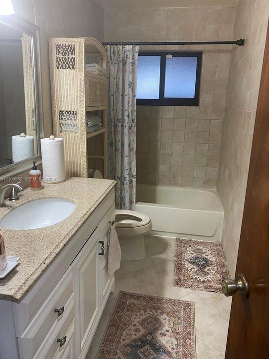 В аренду: $4,500 (4 спален, 3 ванн, 2504 Квадратных фут)