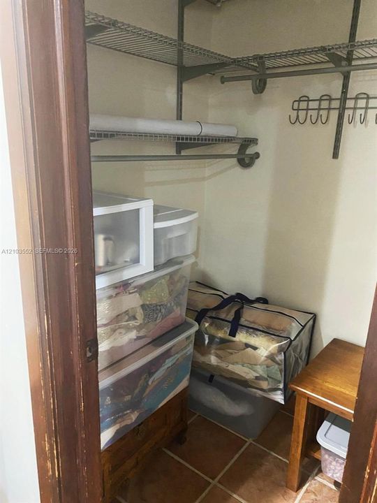 В аренду: $4,500 (4 спален, 3 ванн, 2504 Квадратных фут)