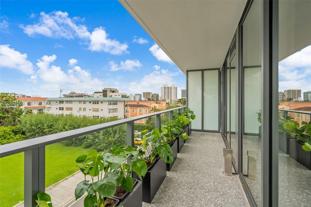 En Renta: $12,990 (1 camas, 1 baños, 1079 Pies cuadrados)