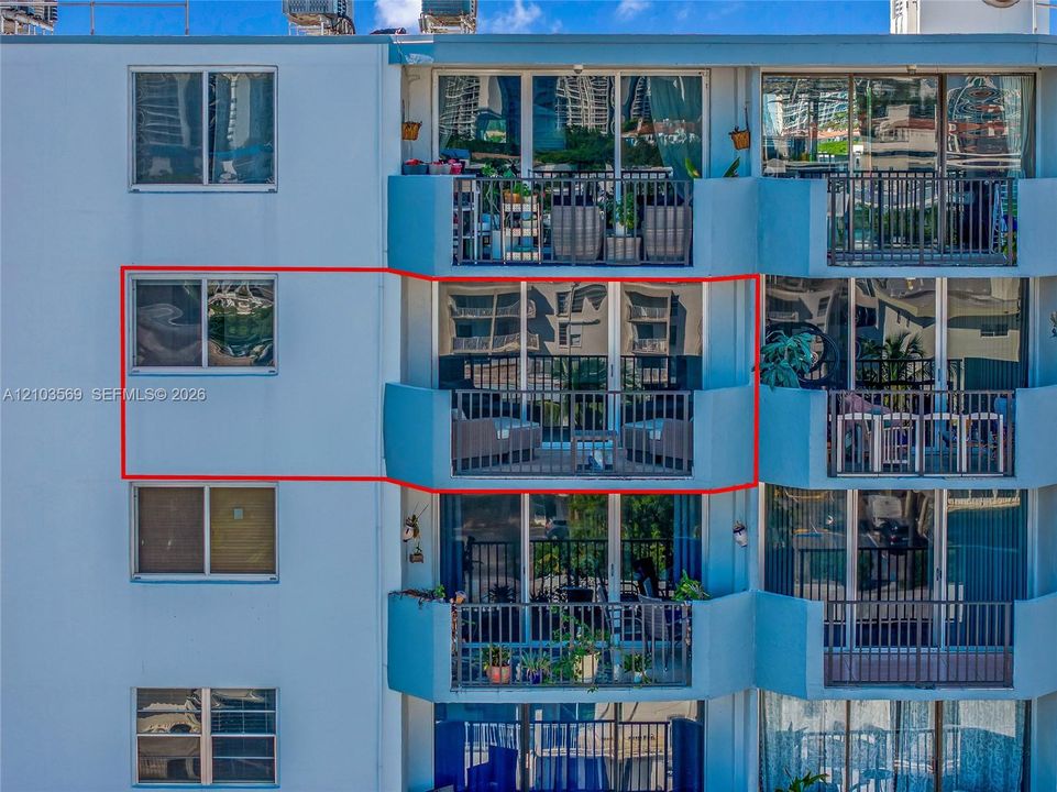 En Venta: $299,000 (2 camas, 2 baños, 1110 Pies cuadrados)