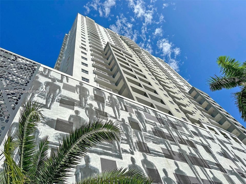 В аренду: $3,500 (2 спален, 2 ванн, 930 Квадратных фут)