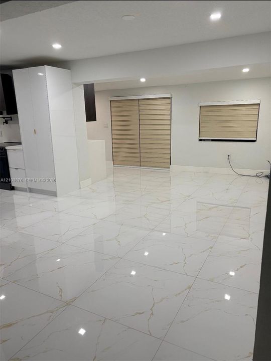 В аренду: $5,700 (4 спален, 4 ванн, 2136 Квадратных фут)