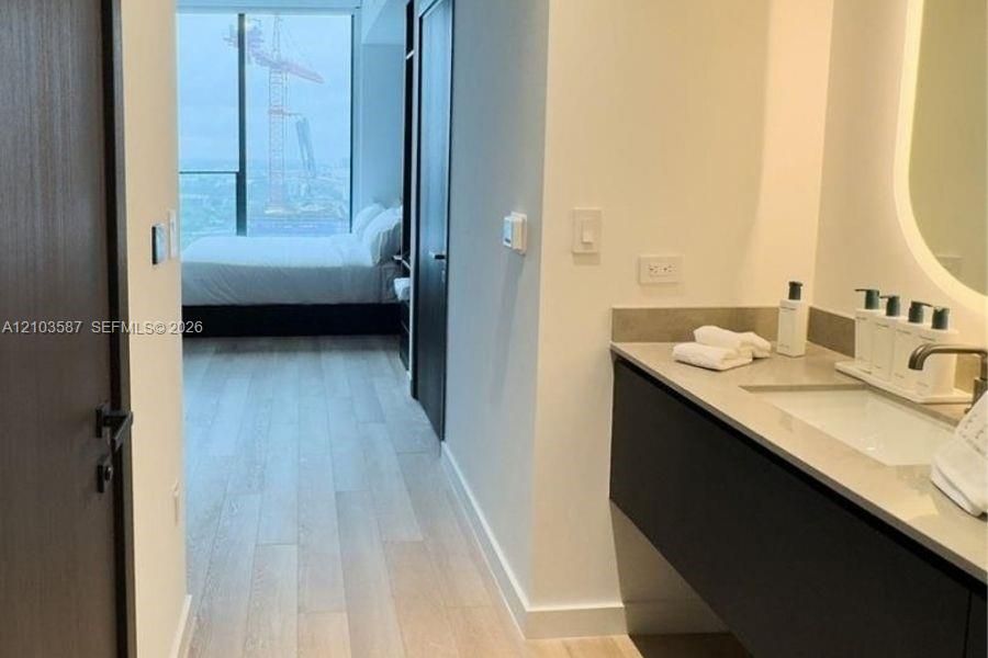 En Venta: $410,000 (0 camas, 1 baños, 275 Pies cuadrados)