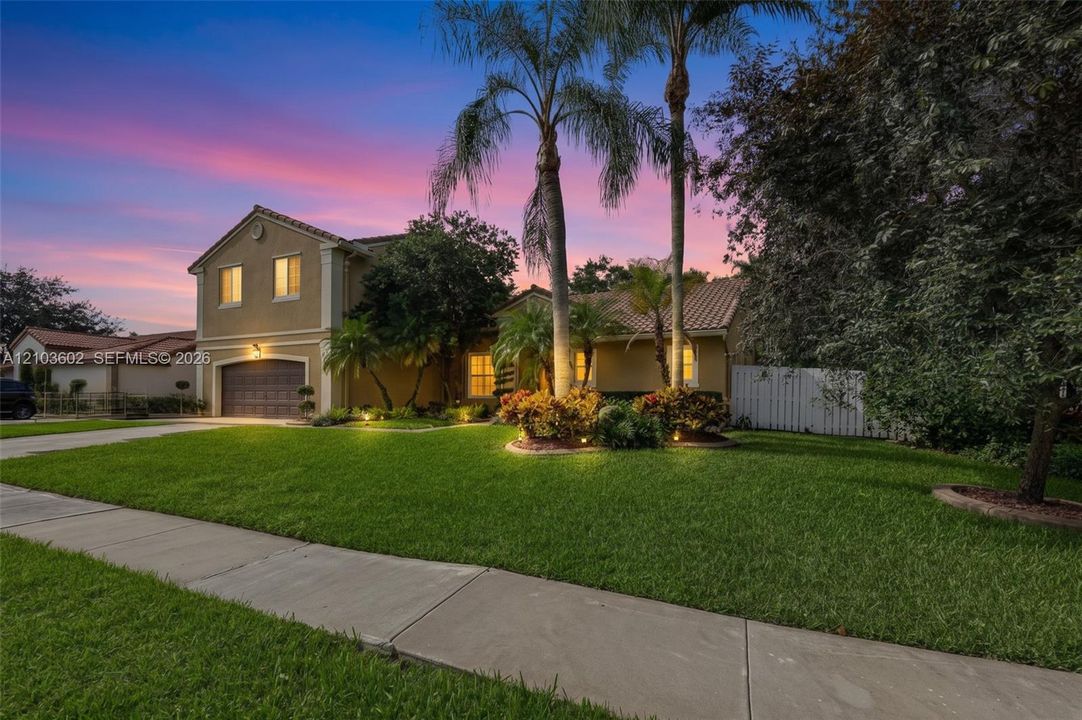 En Venta: $960,000 (3 camas, 2 baños, 2336 Pies cuadrados)