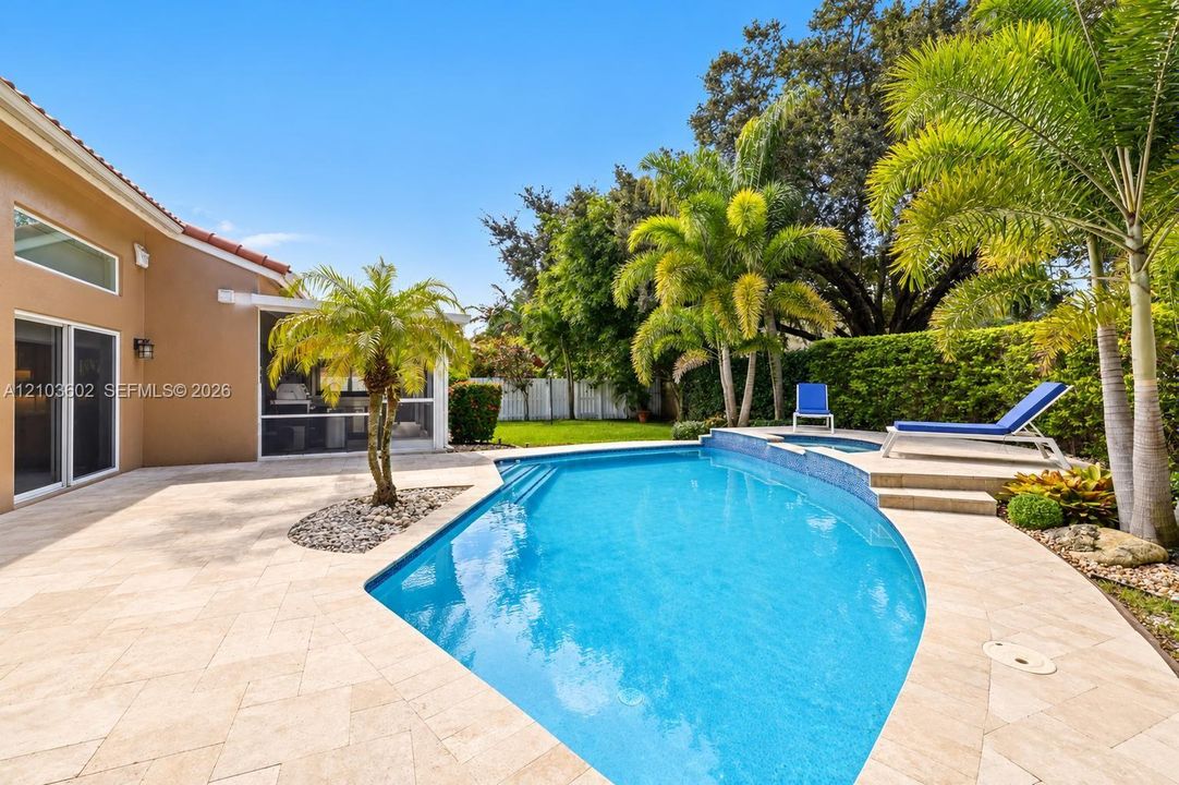 En Venta: $960,000 (3 camas, 2 baños, 2336 Pies cuadrados)