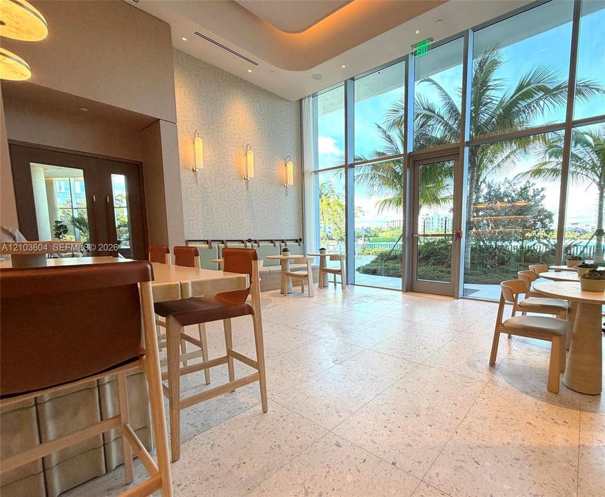 For Rent: $6,600 (1 beds, 2 baths, 1081 Square Feet)