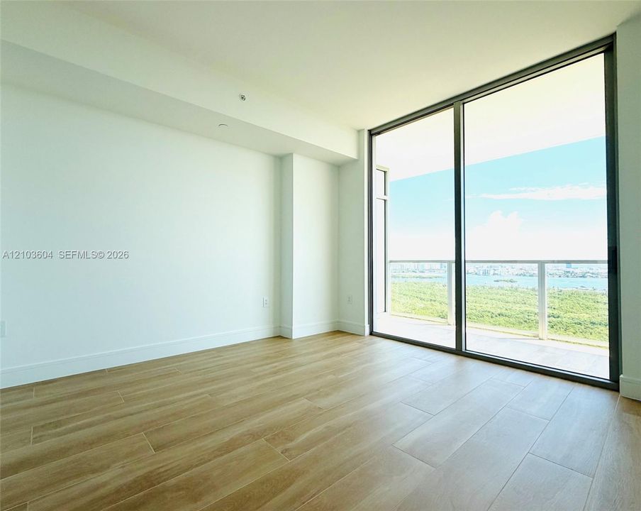 For Rent: $6,600 (1 beds, 2 baths, 1081 Square Feet)
