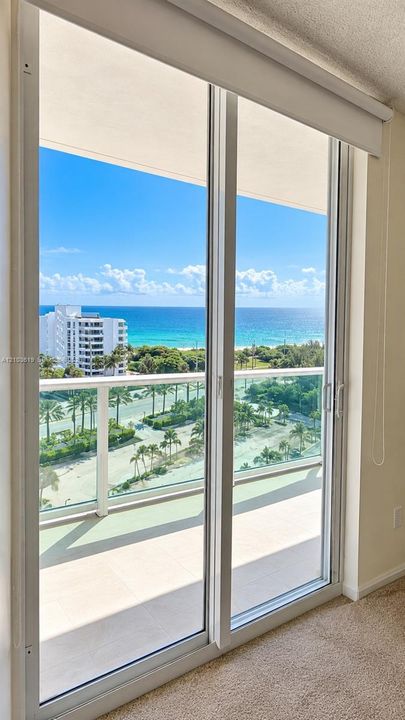 For Sale: $575,000 (2 beds, 2 baths, 1521 Square Feet)
