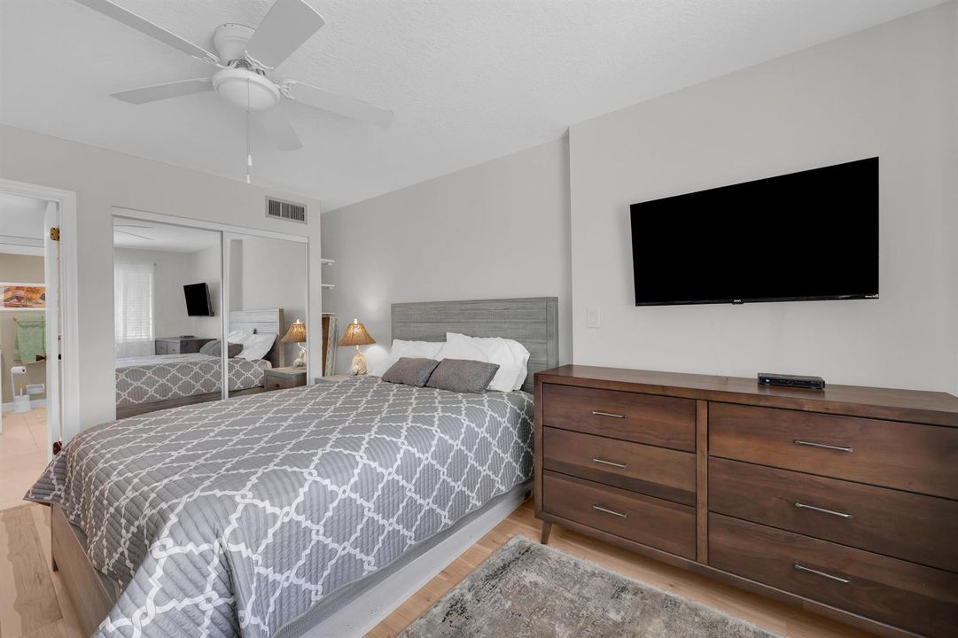 2400 se ocean drive 5625 - 015