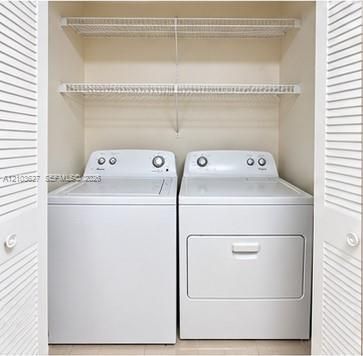 For Sale: $174,999 (2 beds, 2 baths, 1096 Square Feet)