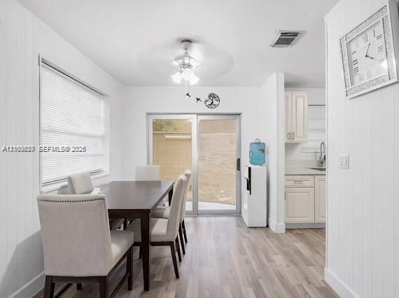 For Sale: $387,000 (3 beds, 2 baths, 1206 Square Feet)