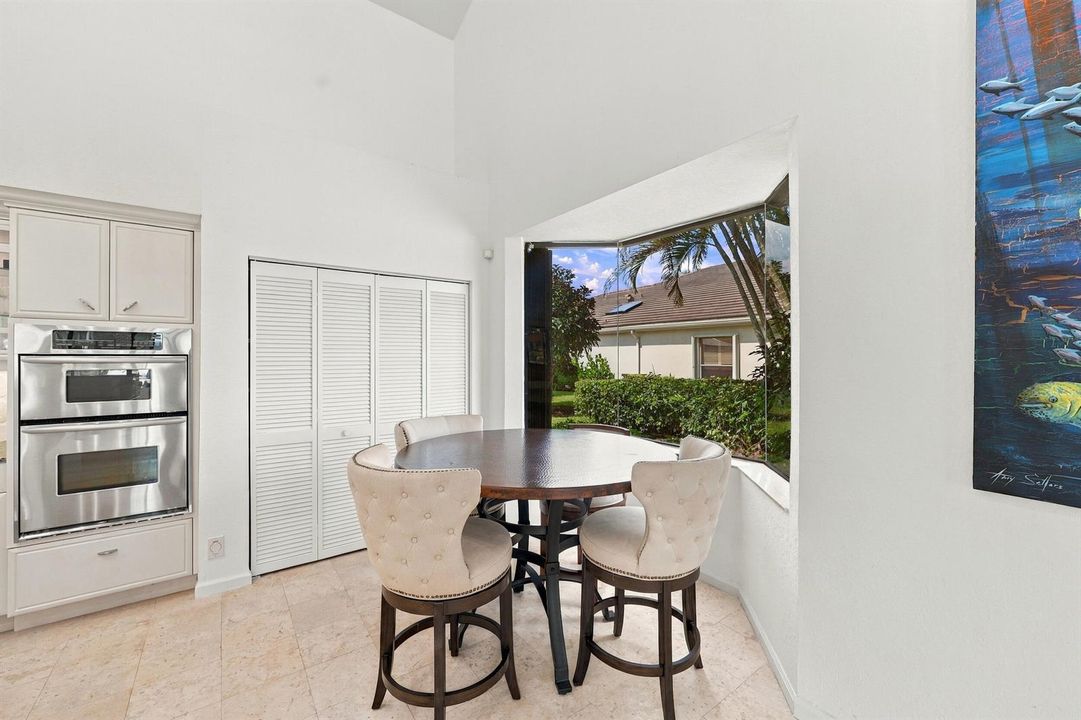 17556 Charnwood