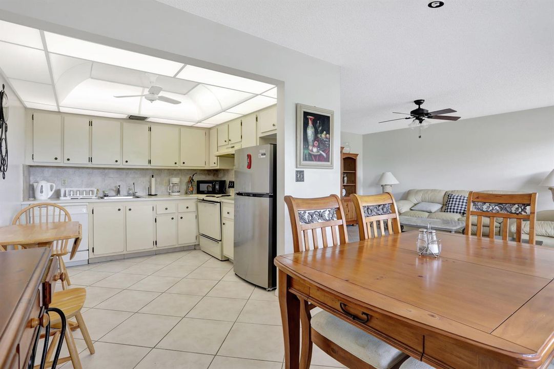 Dining/Kitchen