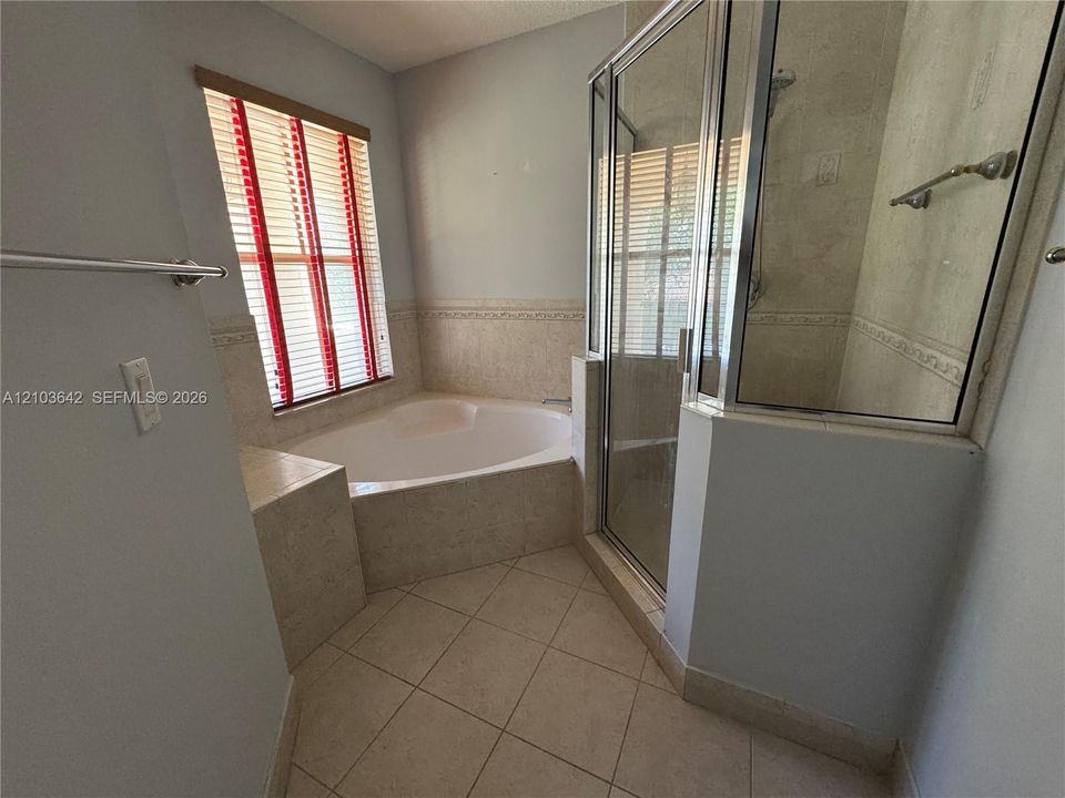 В аренду: $5,000 (4 спален, 3 ванн, 2968 Квадратных фут)