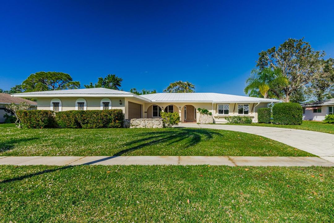 1425 SE Sunshine Ave-002