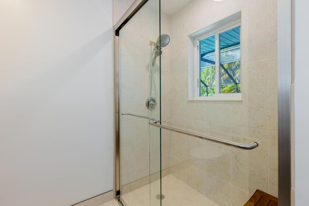 1425 SE Sunshine Ave-025
