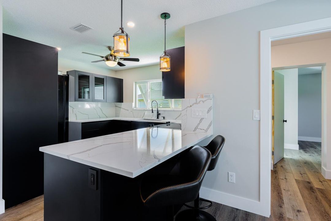 1425 SE Sunshine Ave-011