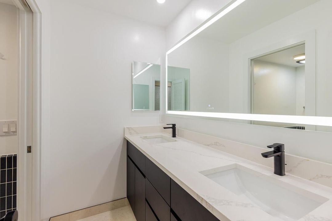 1425 SE Sunshine Ave-017
