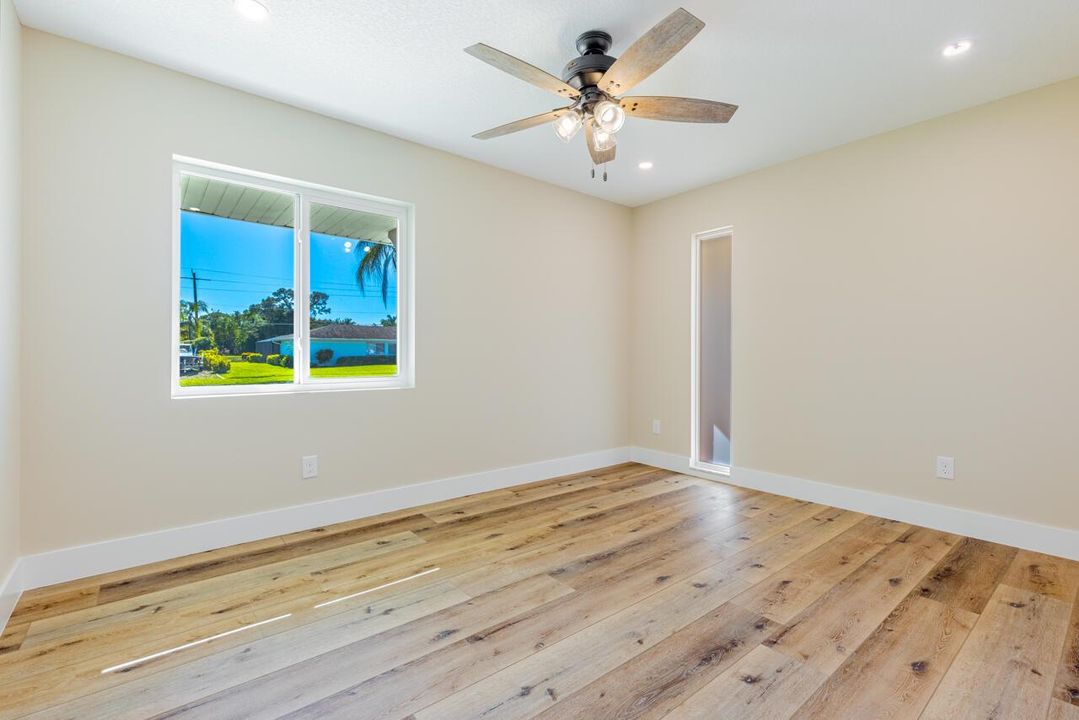 1425 SE Sunshine Ave-019