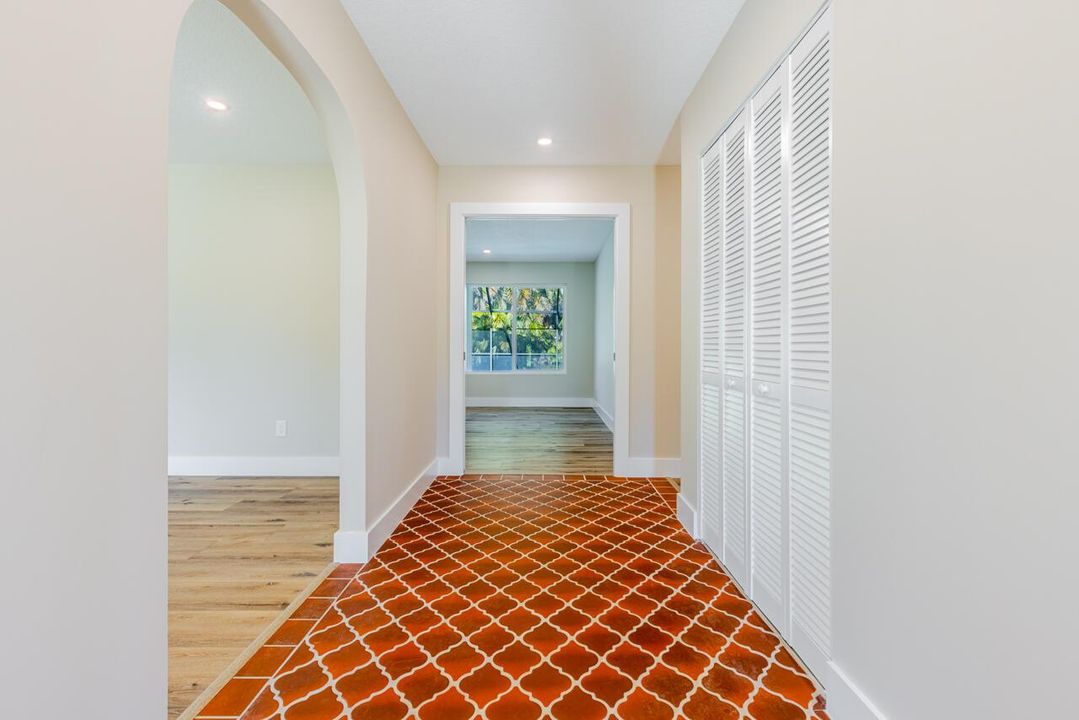 1425 SE Sunshine Ave-004