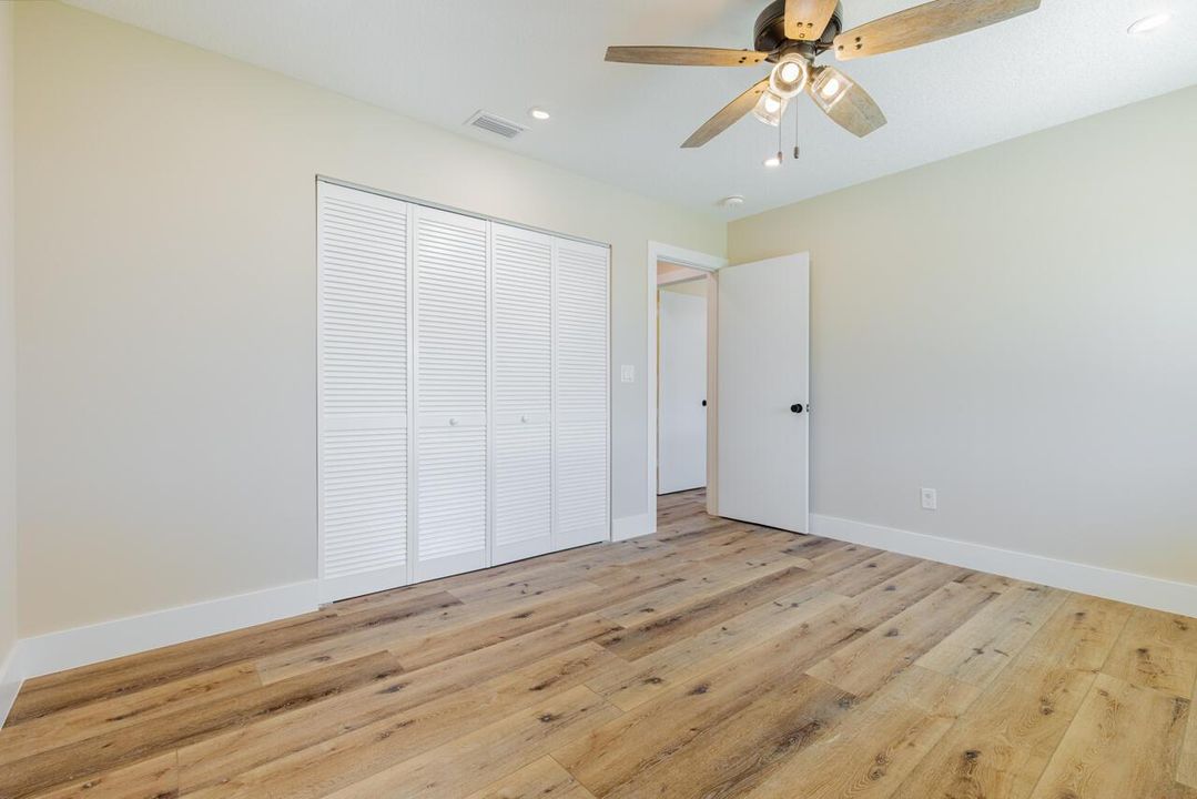 1425 SE Sunshine Ave-020