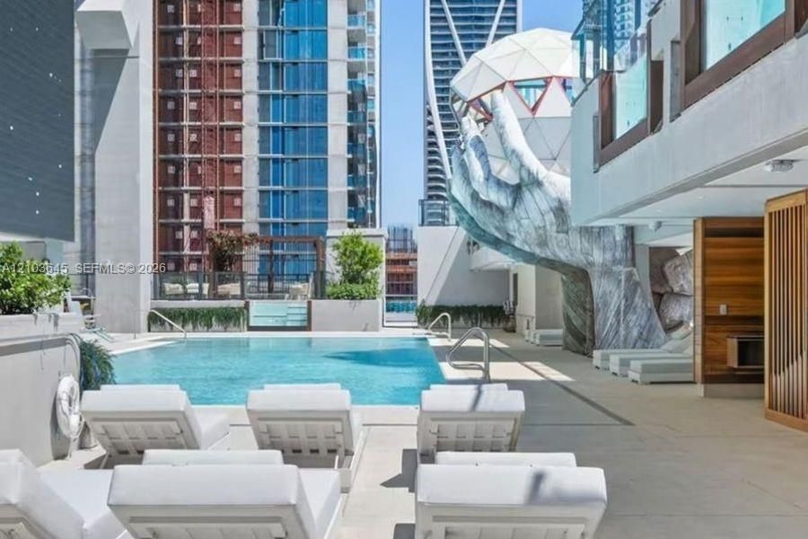 For Sale: $499,000 (0 beds, 1 baths, 336 Square Feet)