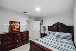 En Venta: $639,000 (5 camas, 3 baños, 2526 Pies cuadrados)